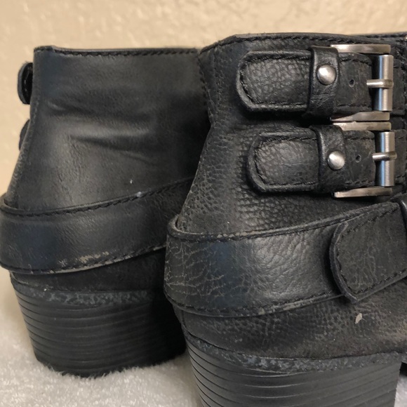 SONOMA BY KOHLS BLACK BOOTS;SIZE 7 - Picture 6 of 8